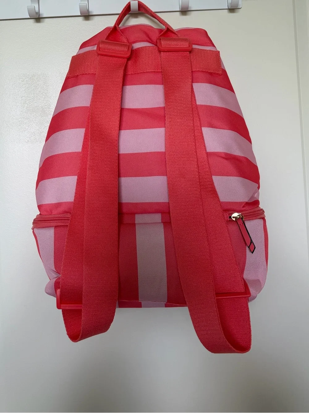 Victoria's Secret- Pink & Coral Striped Drawstring Beach Backpack - Picture 3 of 7
